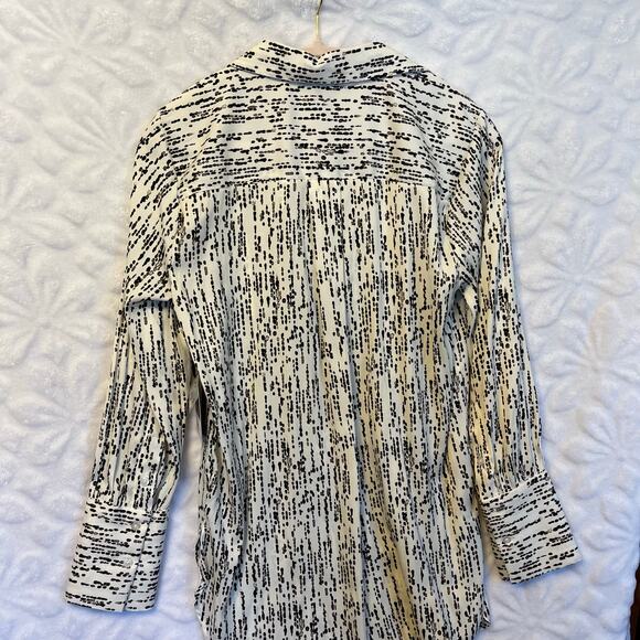 NEW Simply Vera Vera Wang button front shirt size S NWT long sleeve - Picture 3 of 4
